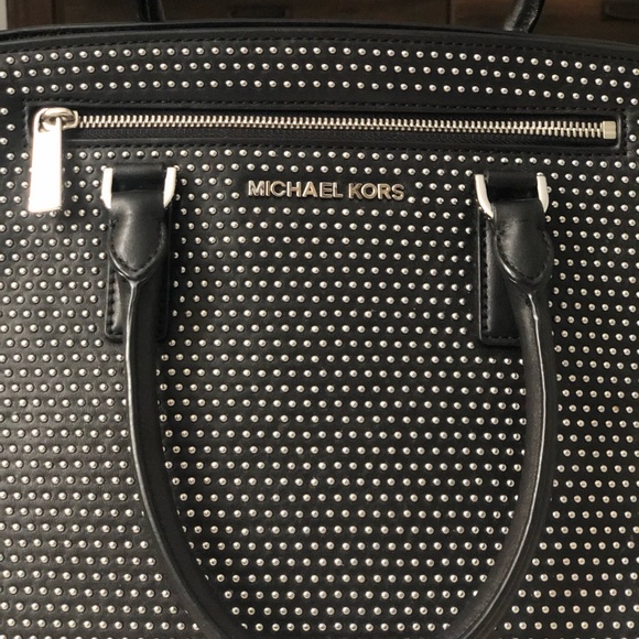 Michael Kors Studded hand bag - Picture 3 of 4